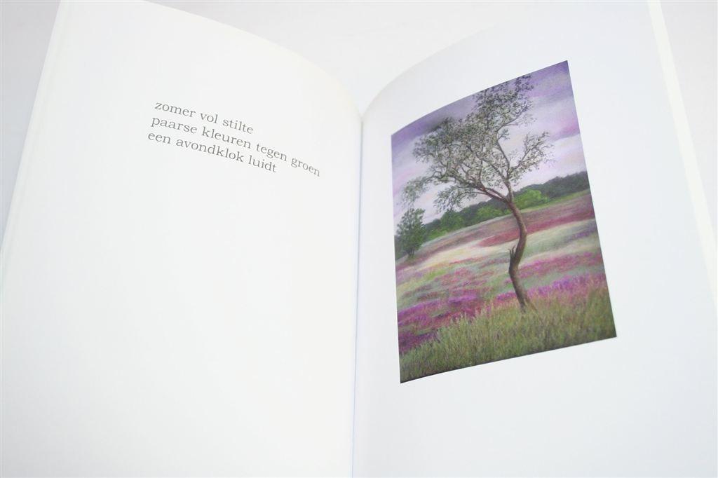 Uitzicht en Inzicht — Renée Canneman — Tekeningen + Haiku\', Ophalen of Verzenden, Zo goed als nieuw