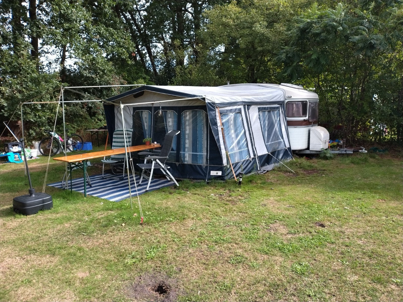 Constructam Coral 1 GT 470 uit 1977 met voortent, Vast bed, Treinzit, Particulier, Schokbreker