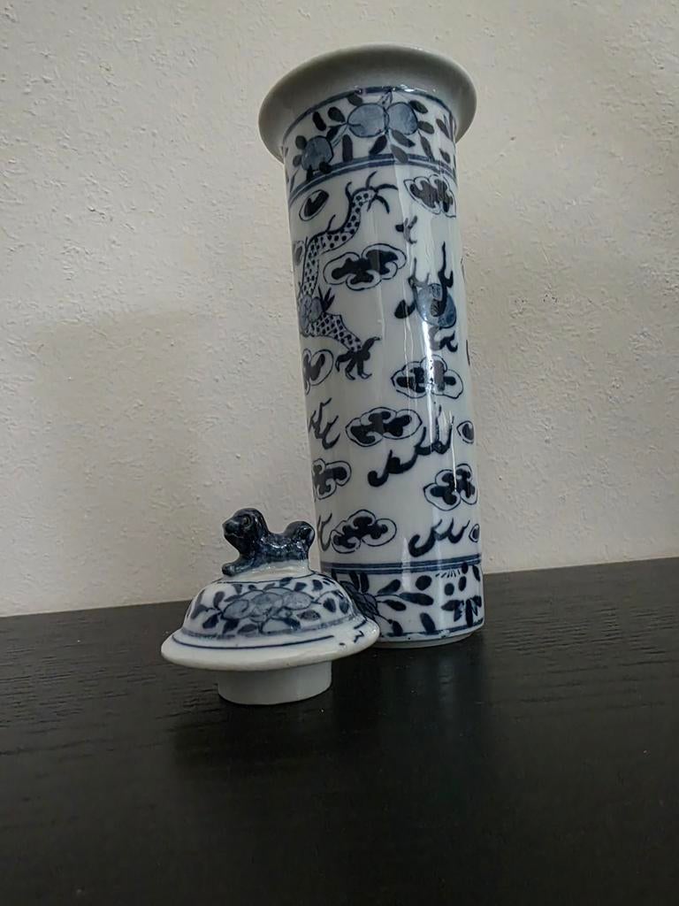 Antieke Chinese Blauw-Witte Porseleinen Vaas met Draak, Antiek en Kunst, Antiek | Porselein, Ophalen of Verzenden