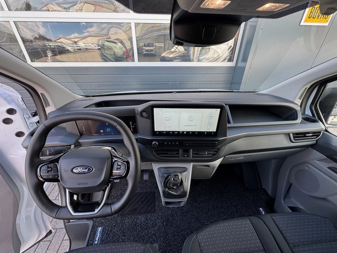 Ford Transit Custom 300 2.0 TDCI L1H1 Trend 136pk | CarPlay, 1803 kg, Zwart, 4 cilinders, Wit