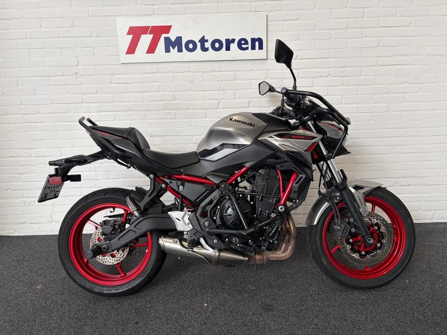 KAWASAKI Z650 LESMOTOR (bj 2024) 19,455 km, 2 cilinders, Bedrijf, Onbekend, KAWASAKI