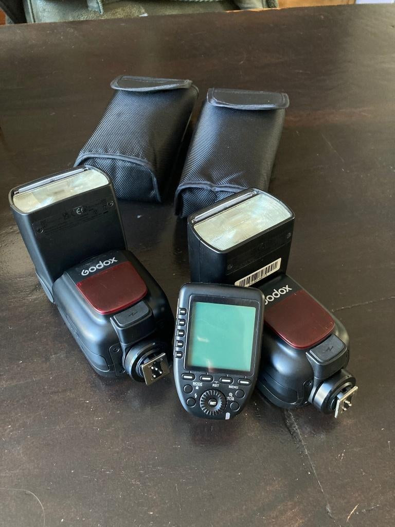 2x Godox TT685 II voor Nikon + remote, Audio, Tv en Foto, Fotografie | Flitsers, Ophalen of Verzenden, Nieuw, Overige merken, Kantelbaar