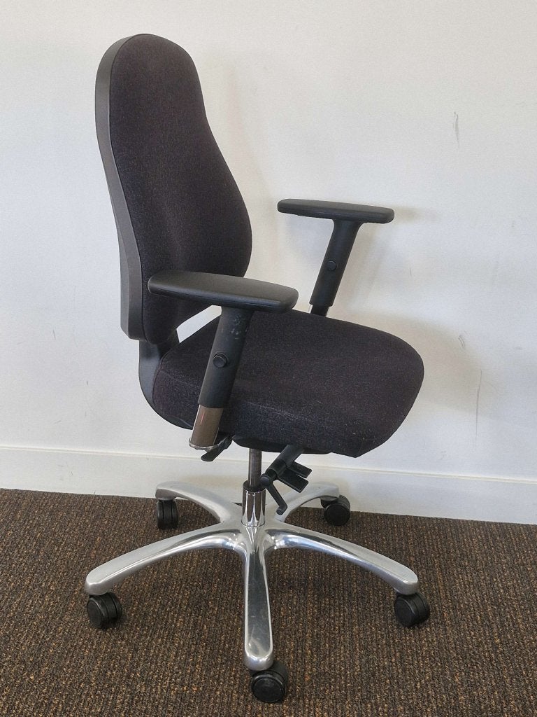 Ergonomische bureaustoelen met oa 3D armleggers (20 beschik), VST, Zwart, Ophalen of Verzenden, Zo goed als nieuw