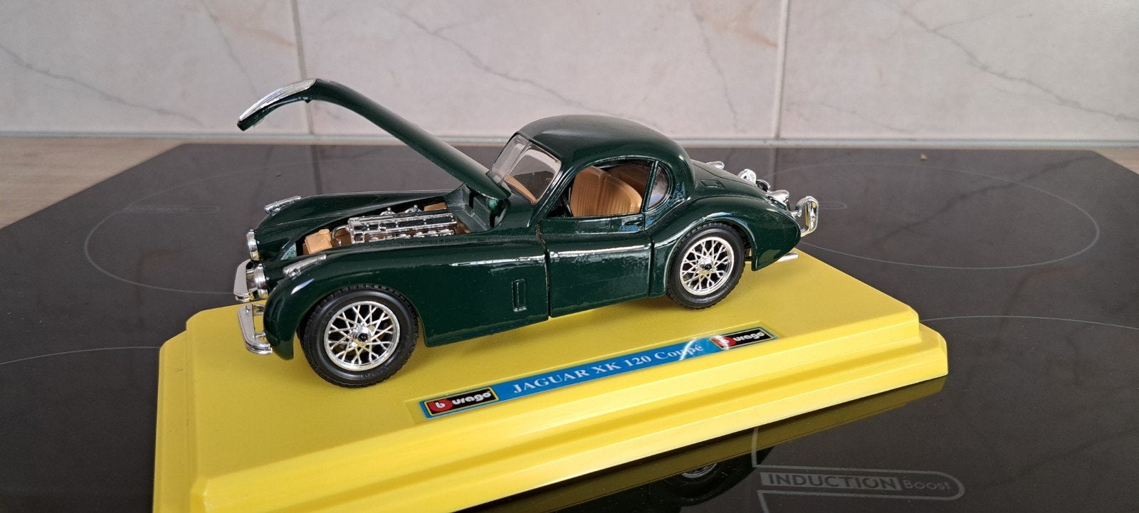 Bburago Jaguar XK 120 Coupé modelauto 1:24, Hobby en Vrije tijd, Ophalen of Verzenden, Nieuw, Auto, Bburago