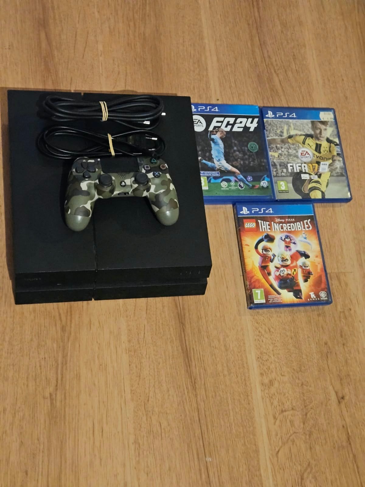 PlayStation 4 met controller en 3 spellen, Gebruikt, Ophalen of Verzenden, Eén computer, Sport
