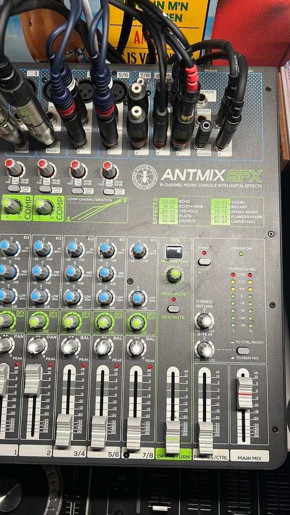 Antmix 8FX 8 kanaals mixer/ mengpaneel met effecten dj gear, Ophalen of Verzenden, Zo goed als nieuw
