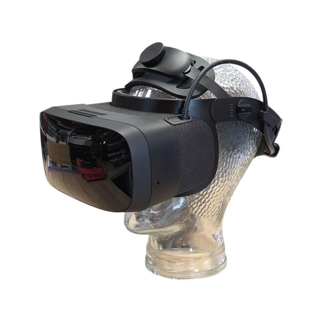 Varjo Aero VR Headset, Spelcomputers en Games, Virtual Reality, Flex Ltd., Gebruikt, https://flex.com/contact-us, Nobelstraat 10, 5807 GA Oostrum LB, Limburg, Nederland