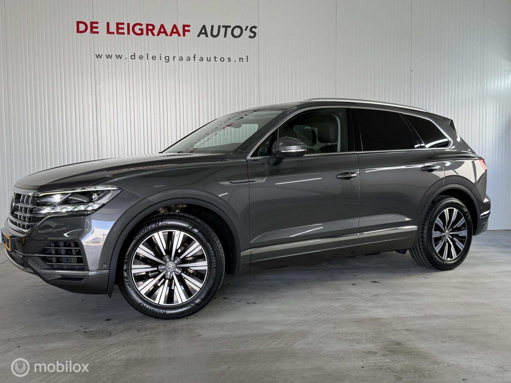 Volkswagen Touareg 3.0 TDi 286pk Aut8 grijs kenteken [vol op, Auto's, Gebruikt, 1865 kg, Volkswagen, Bedrijf