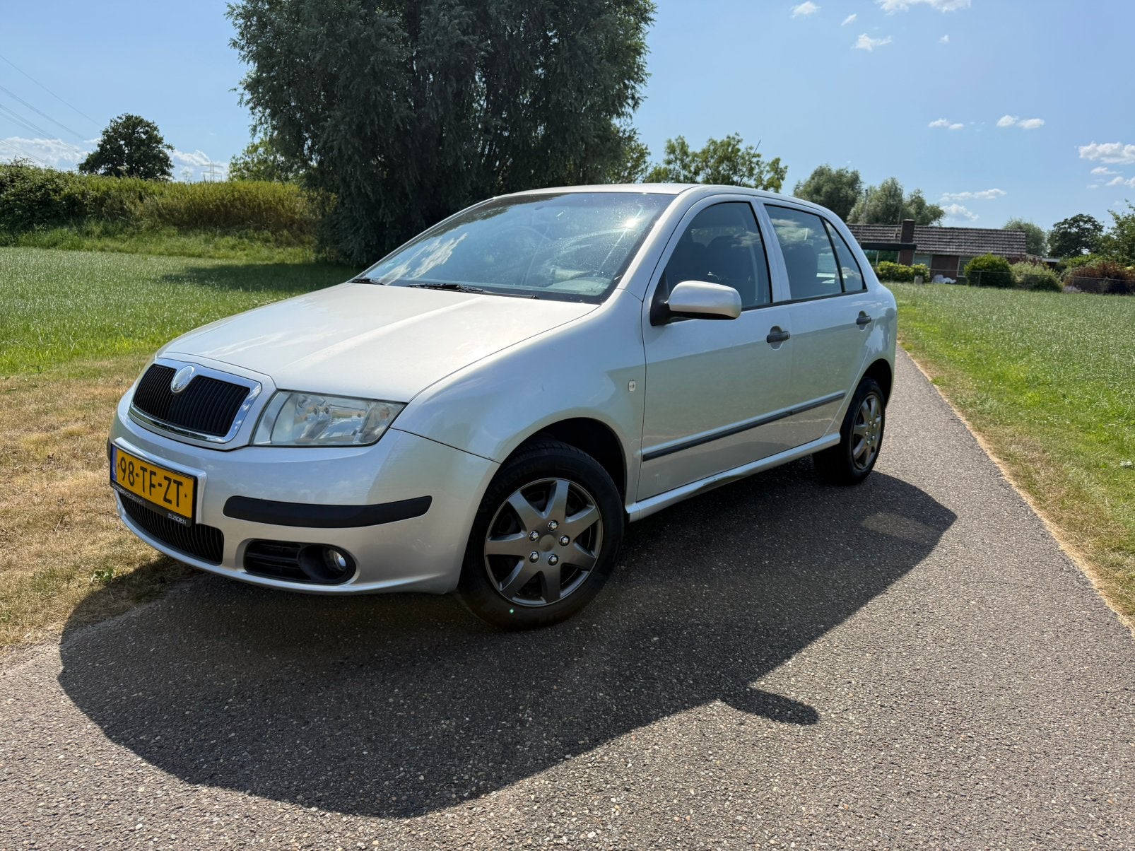 Skoda Fabia 1.4 55KW 2006 Grijs nw apk airco!!, Auto's, Voorwielaandrijving, 4 cilinders, Origineel Nederlands, Bedrijf