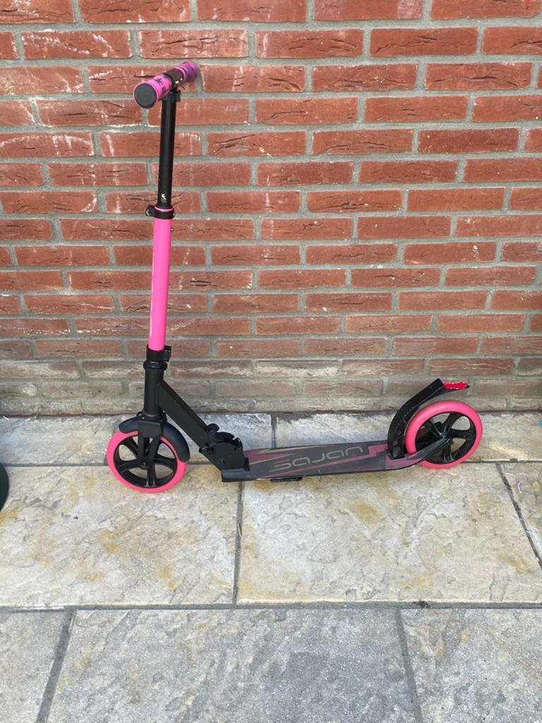 Roze kinderstep - Gebruikt, verdient tweede kans!, Fietsen en Brommers, Steps, Ophalen, Gebruikt, Gewone step, Sajan