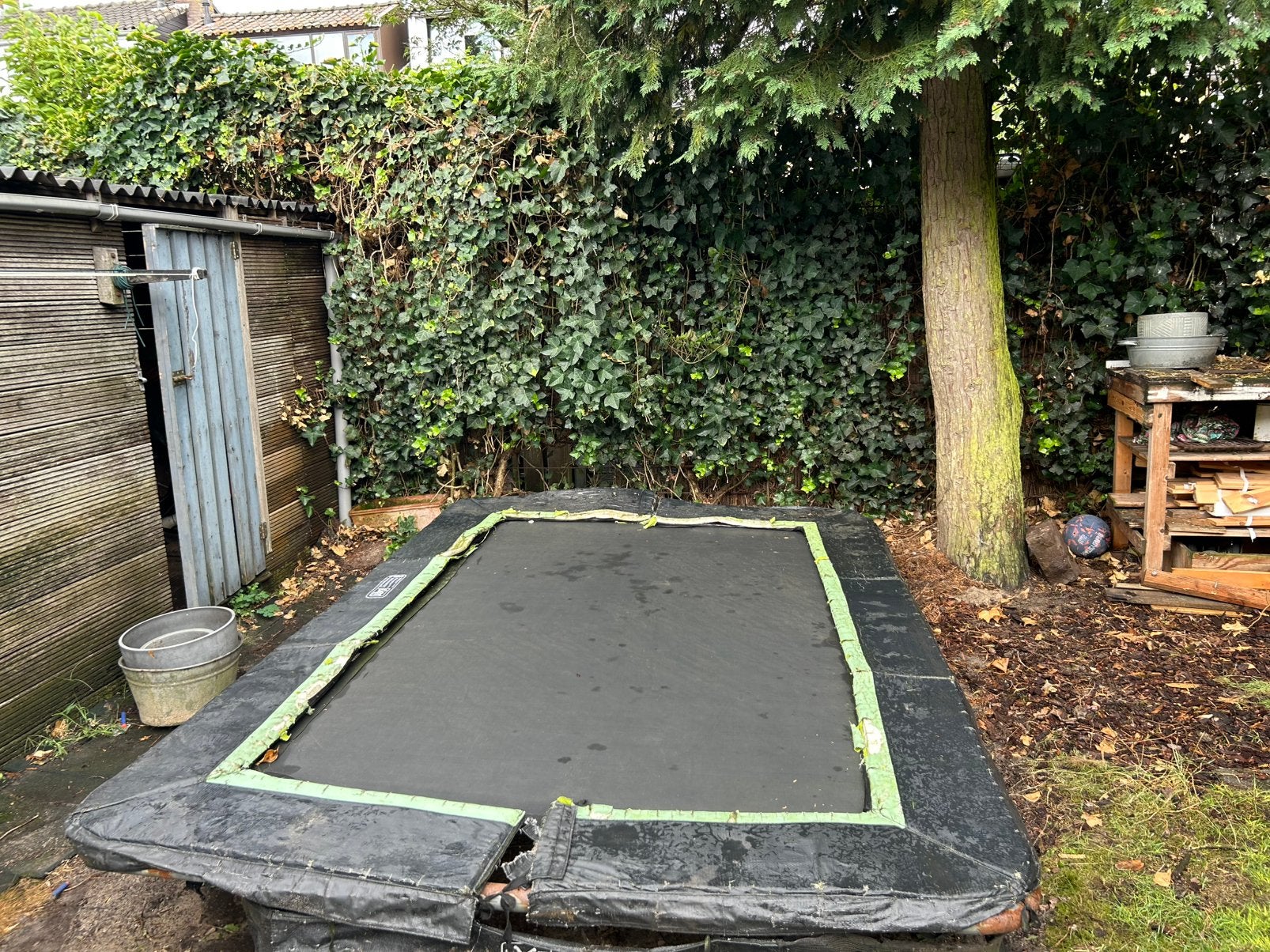 Exit silhouette trampoline, Ophalen, Gebruikt