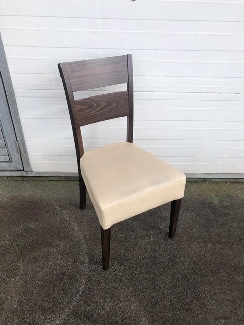 partij 22 stuks horeca restaurant stoelen rood en creme, Ophalen, Zo goed als nieuw, Vijf, Zes of meer stoelen, Leer