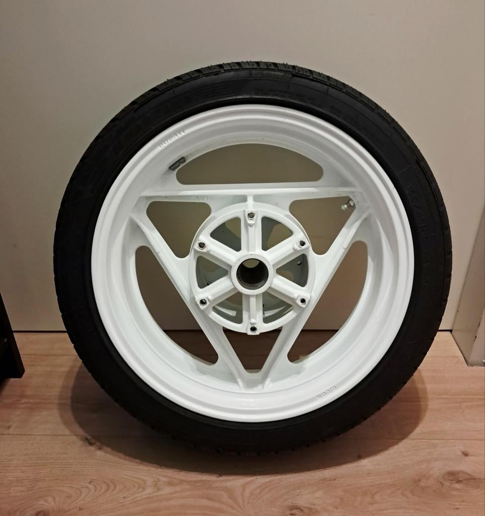 Zgan opnieuw gecoate 16 inch Ducati Paso achtervelg, Motoren, Onderdelen | Ducati, Ophalen of Verzenden, Gereviseerd