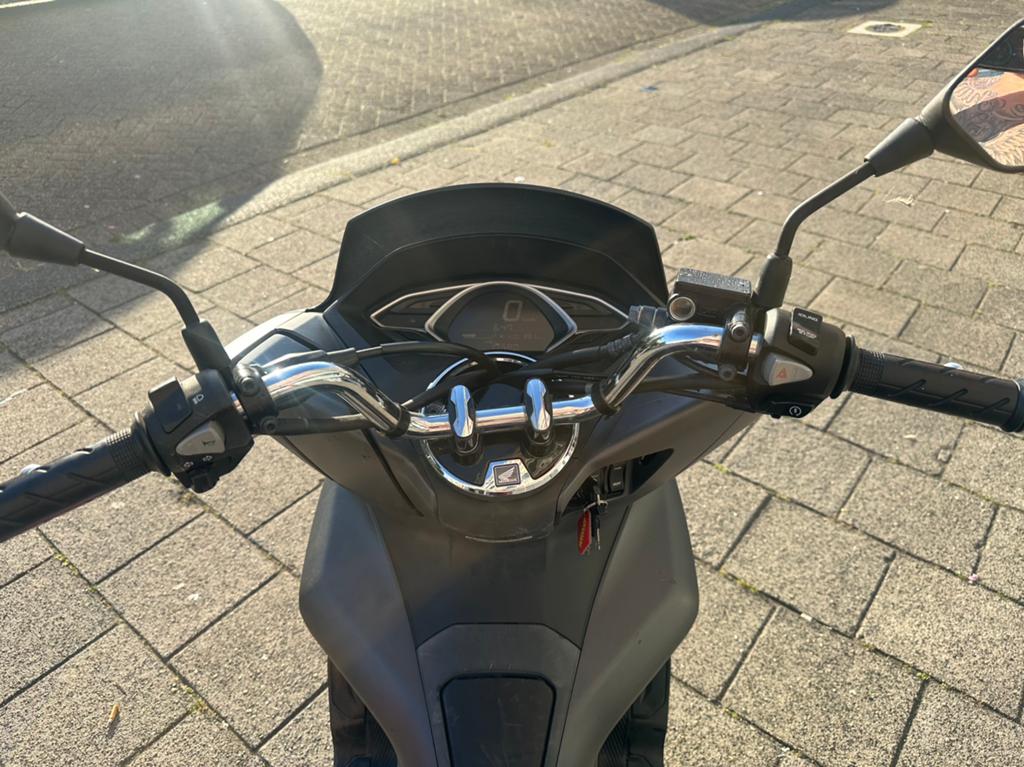 Motor scooter 125cc honda pcx, Fietsen en Brommers, Scooters | Yamaha, Ophalen, Gebruikt, Benzine, Overige modellen
