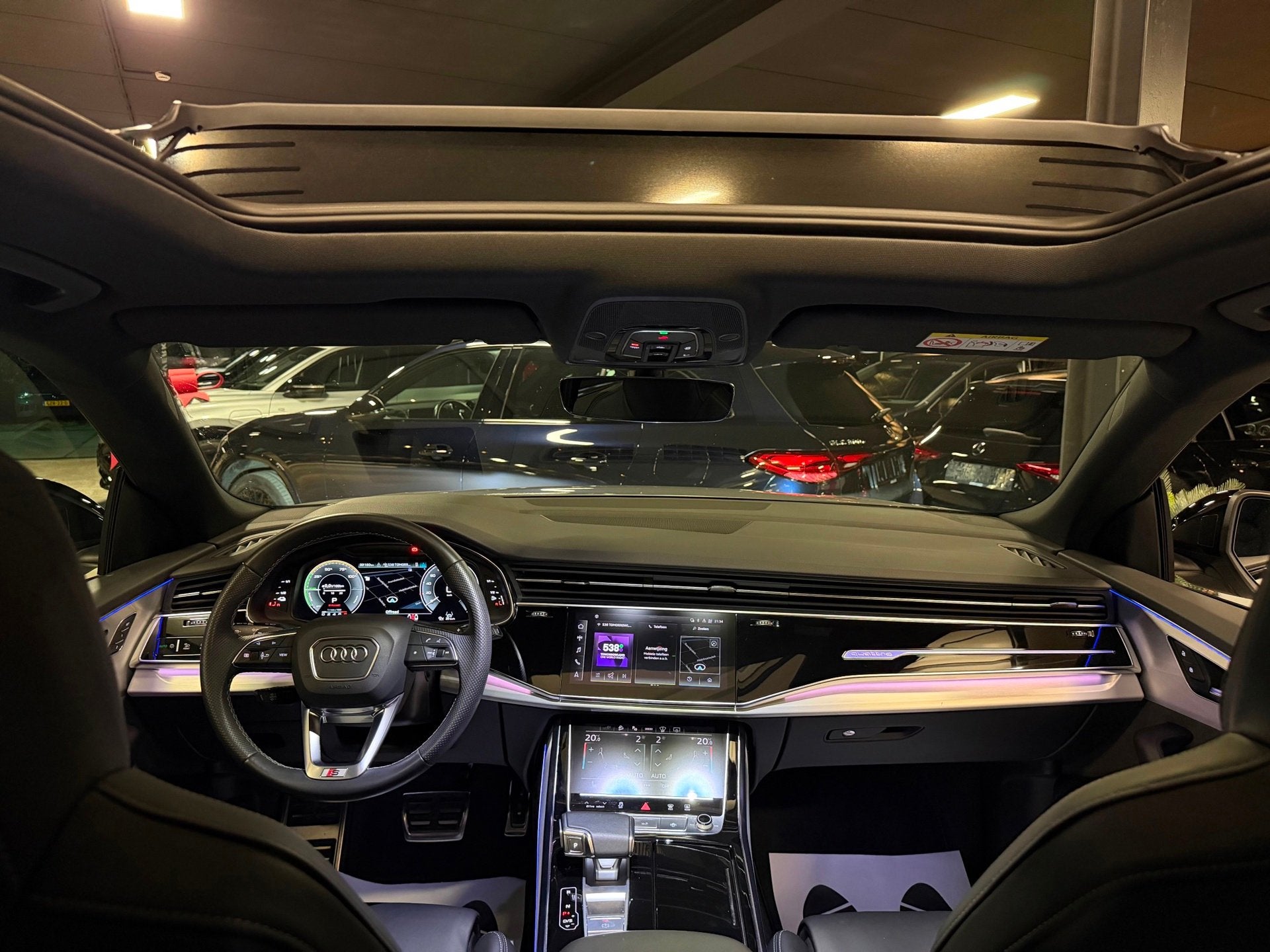 Audi Q8 60 TFSI e quattro Competition 3X S-Line|PANO|LASER|F, Gebruikt, 462 pk, Q8, Origineel Nederlands
