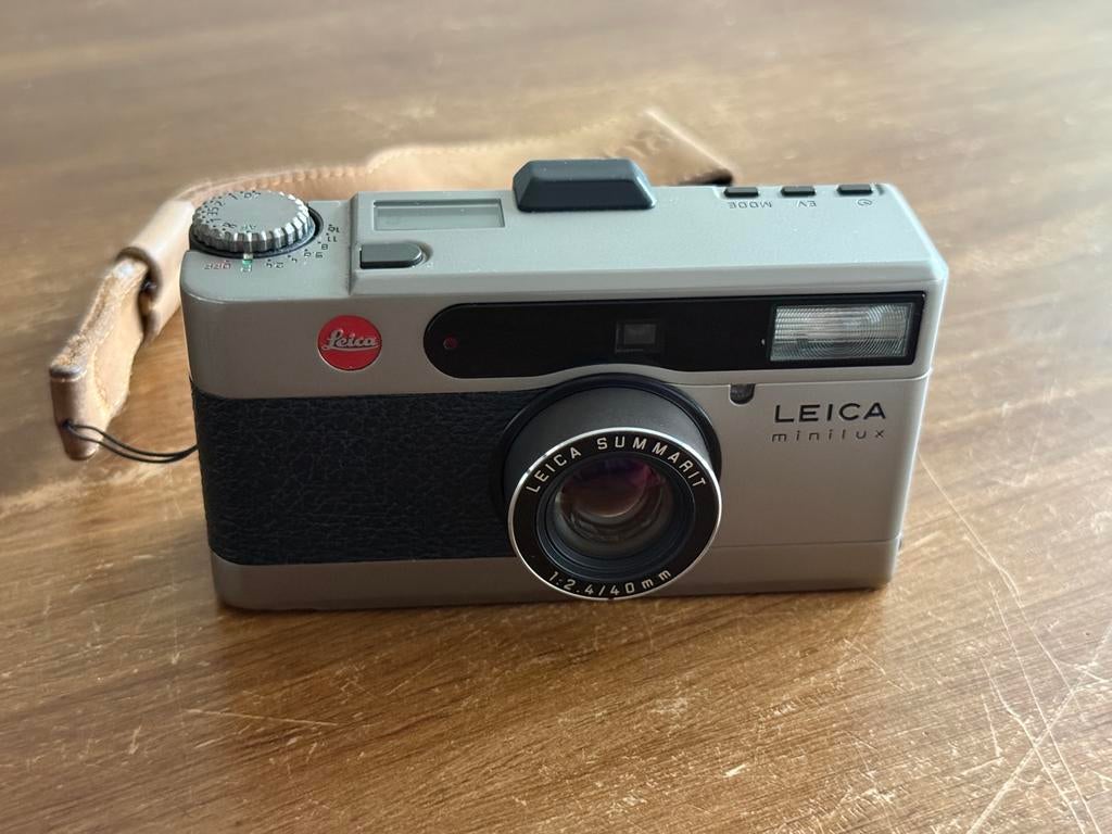 Leica Minilux f2.4 40mm Summarit lens, Ophalen of Verzenden, Zo goed als nieuw, Compact, Leica