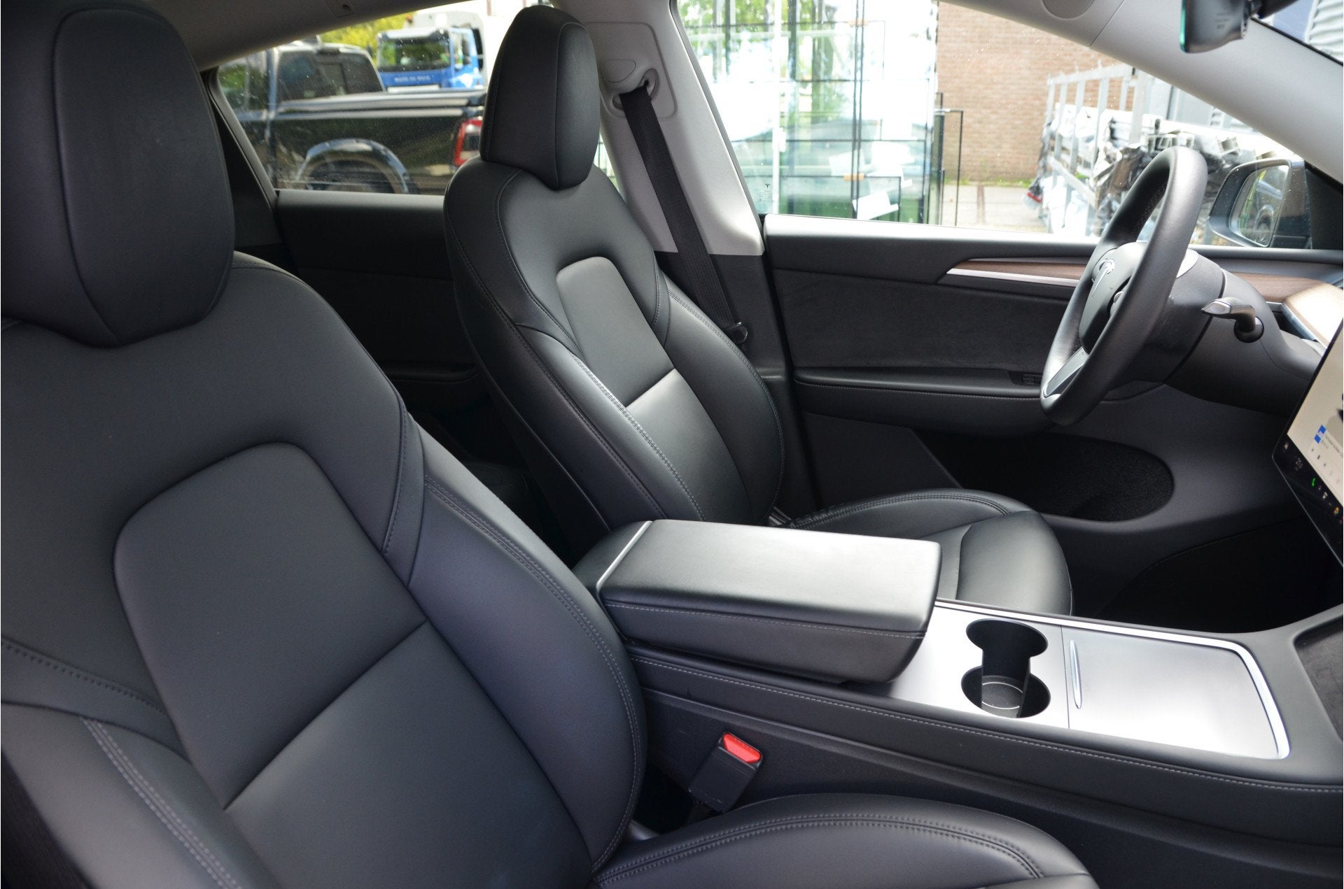 Tesla Model Y Performance AWD 75 kWh Trekhaak (1.600kg), Enh, Automaat, Zwart, Zwart, 1600 kg