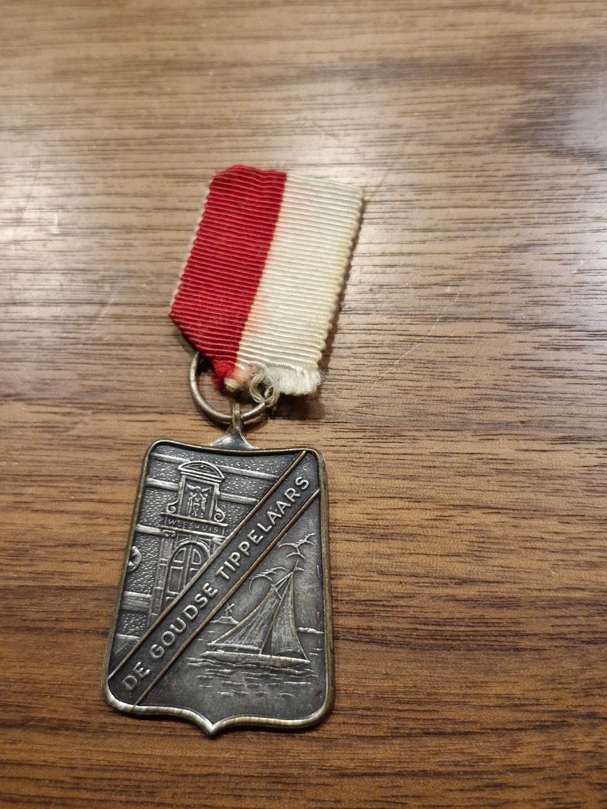 018 Zilverkleurige medaille 'De Goudse Tippelaars', Postzegels en Munten, Penningen en Medailles, Ophalen of Verzenden