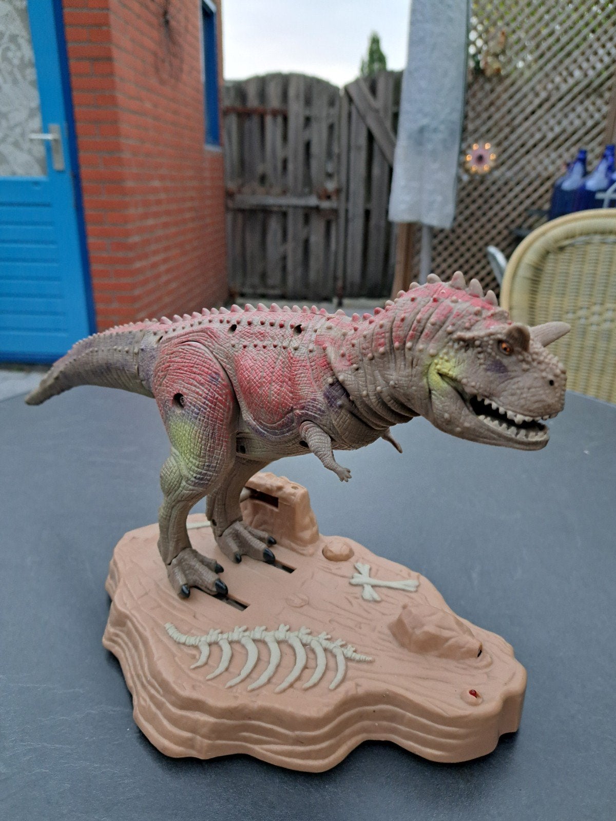 Dinasour., Dieren en Toebehoren, 0 tot 2 jaar