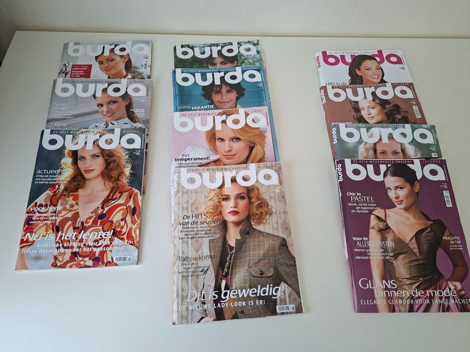 Burda Jaargang 2006 - Nrs. 1, 3 t/m 12 (Nr. 2 en 9 ontbreekt, Ophalen of Verzenden, Zo goed als nieuw, Damesbladen
