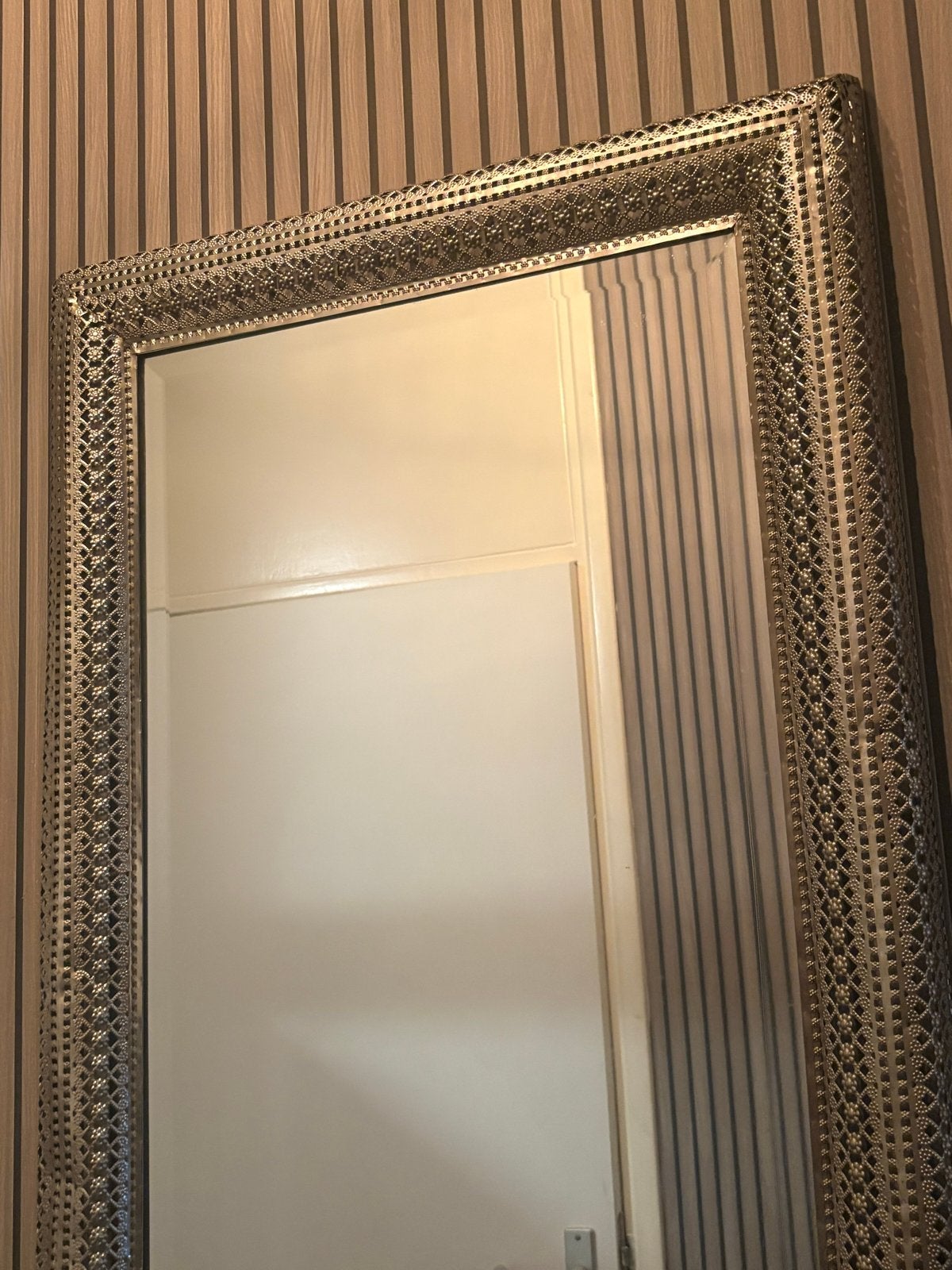 Grote spiegel met sierlijke gouden lijst (75x55cm), Huis en Inrichting, Ophalen, Gebruikt, Minder dan 100 cm, Rechthoekig