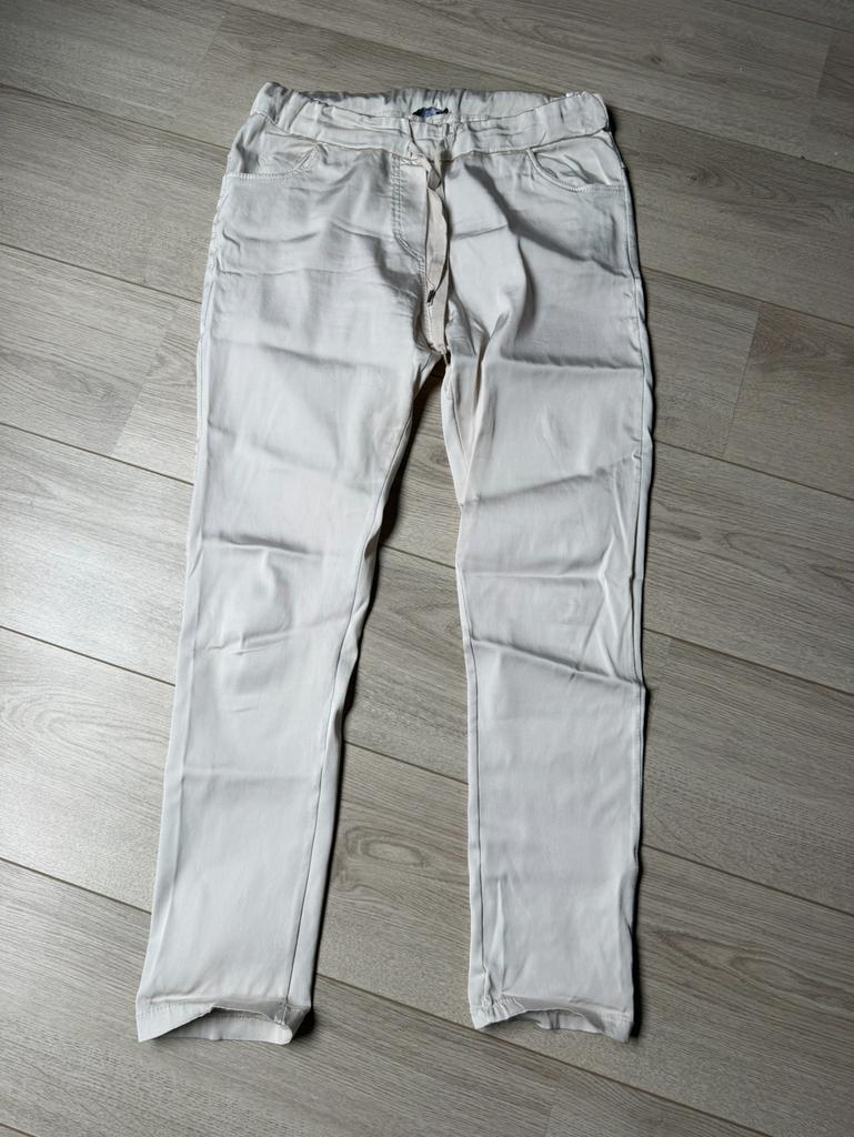Broek van de pescara maat L., Kleding | Dames, Broeken en Pantalons, Maat 38/40 (M), Beige, Ophalen of Verzenden, Zo goed als nieuw