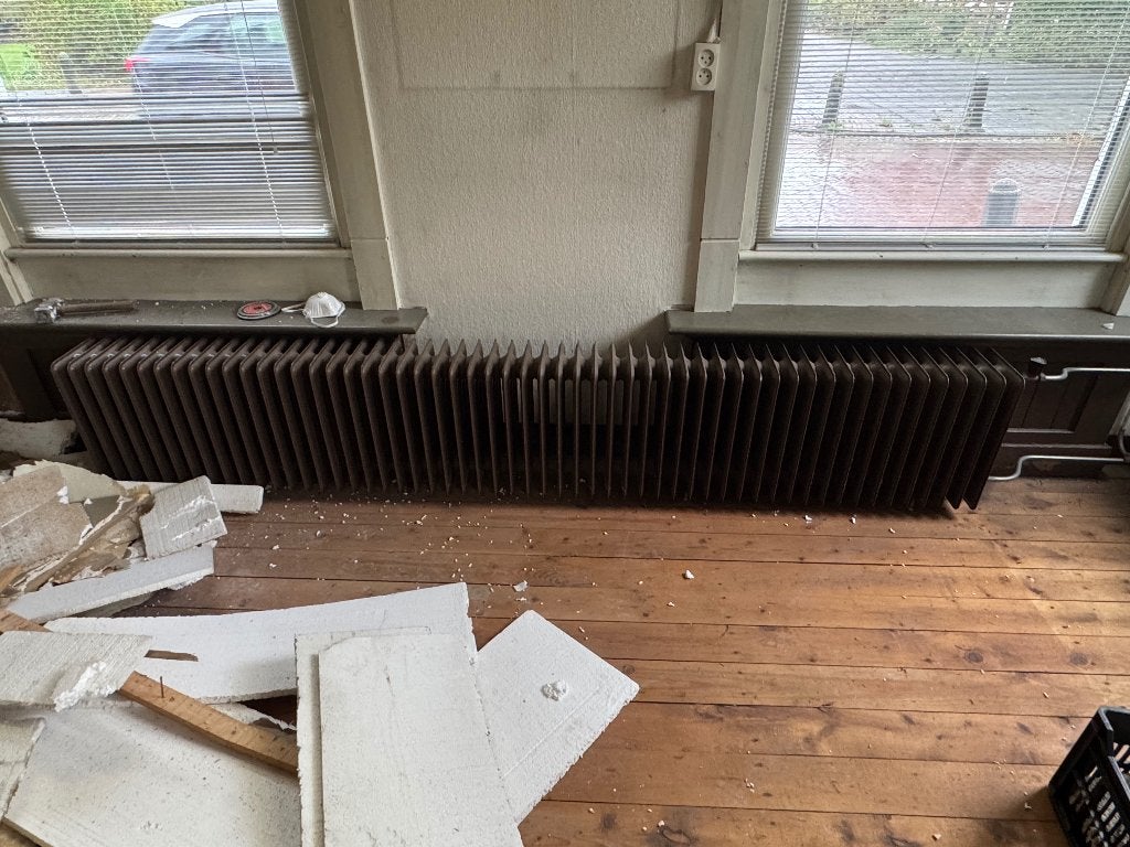 Vintage stalen radiatoren – 1x 3 meter en 2x 1 meter, Ophalen, 30 tot 80 cm, Gebruikt, Radiator