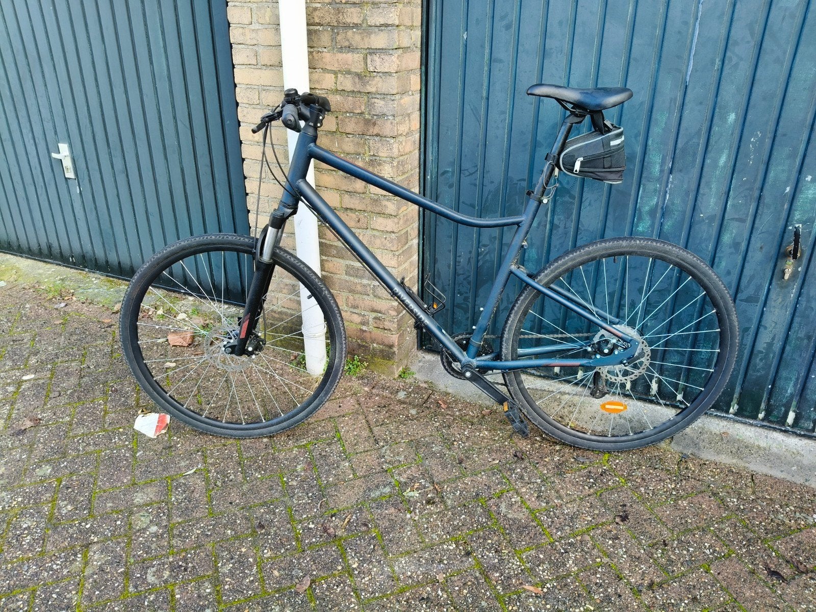 Goede fiets van Decathlon - Ideaal voor dagelijks gebruik, Fietsen en Brommers, Versnellingen, Zo goed als nieuw, 57 tot 61 cm