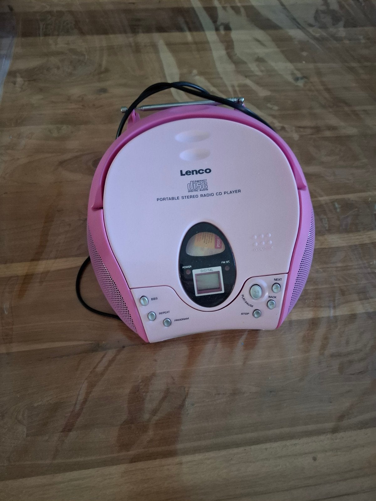 Lenco SCD-24 draagbare roze radio met CD-speler, Ophalen of Verzenden, Zo goed als nieuw, Radio, Met cd-speler