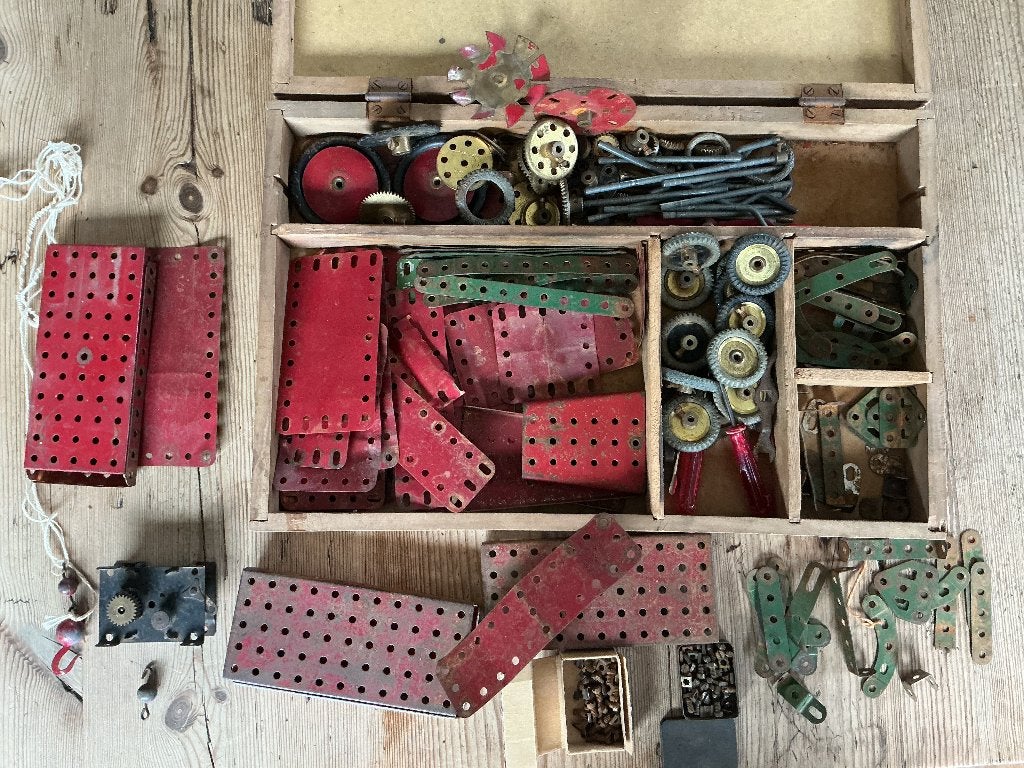 Meccano, Ophalen