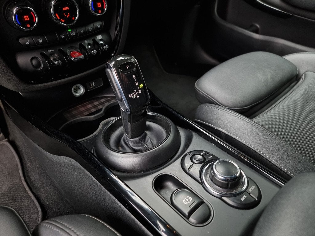 MINI Clubman 1.5 JCW | Automaat | 2022 | Leder | Camera | 18, 136 pk, Gebruikt, Clubman, 715 kg