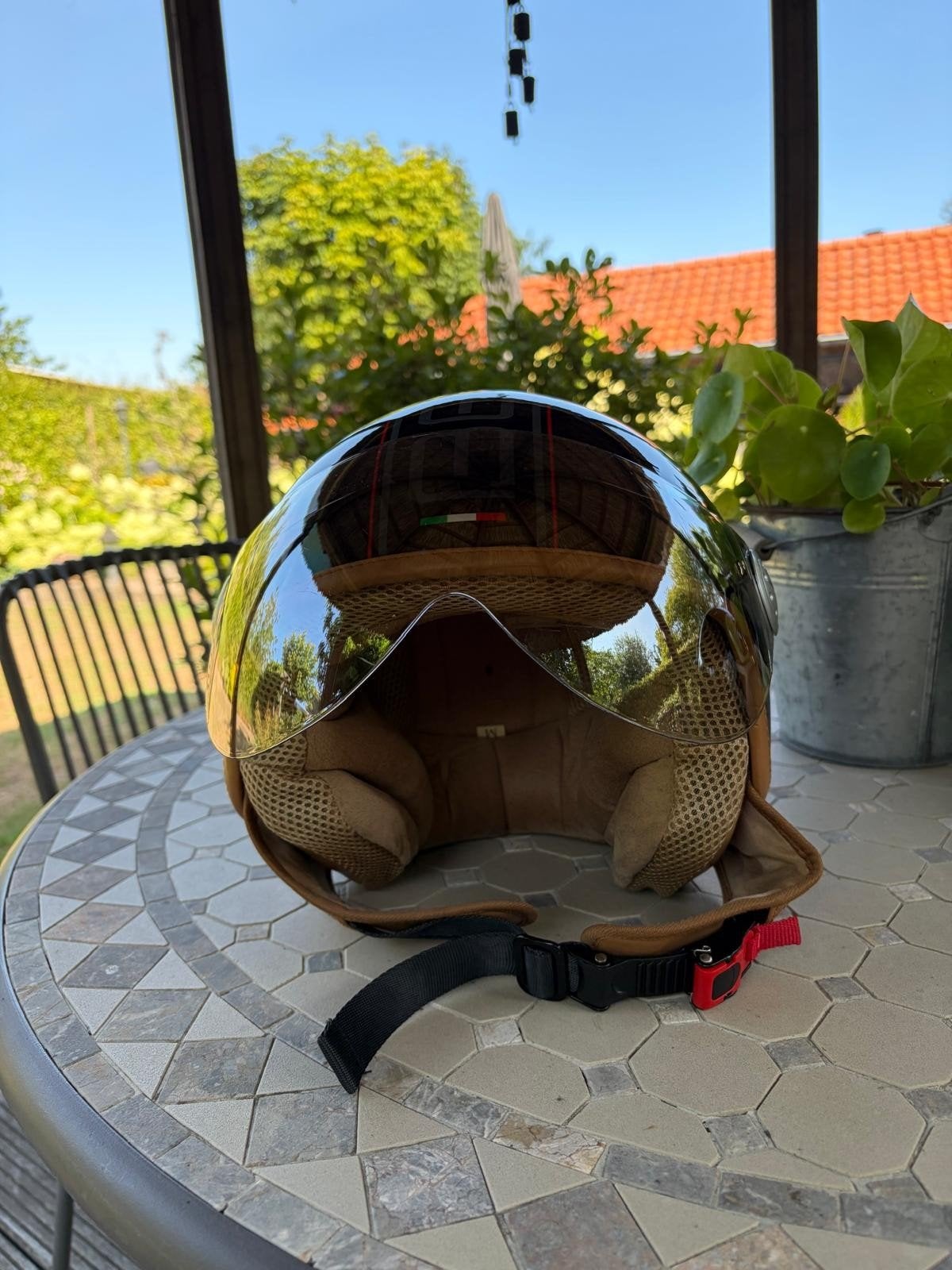 Beon Design Scooterhelm - Zwart met bruine accenten, Fietsen en Brommers, Brommerhelmen, Ophalen of Verzenden, Gebruikt, Medium