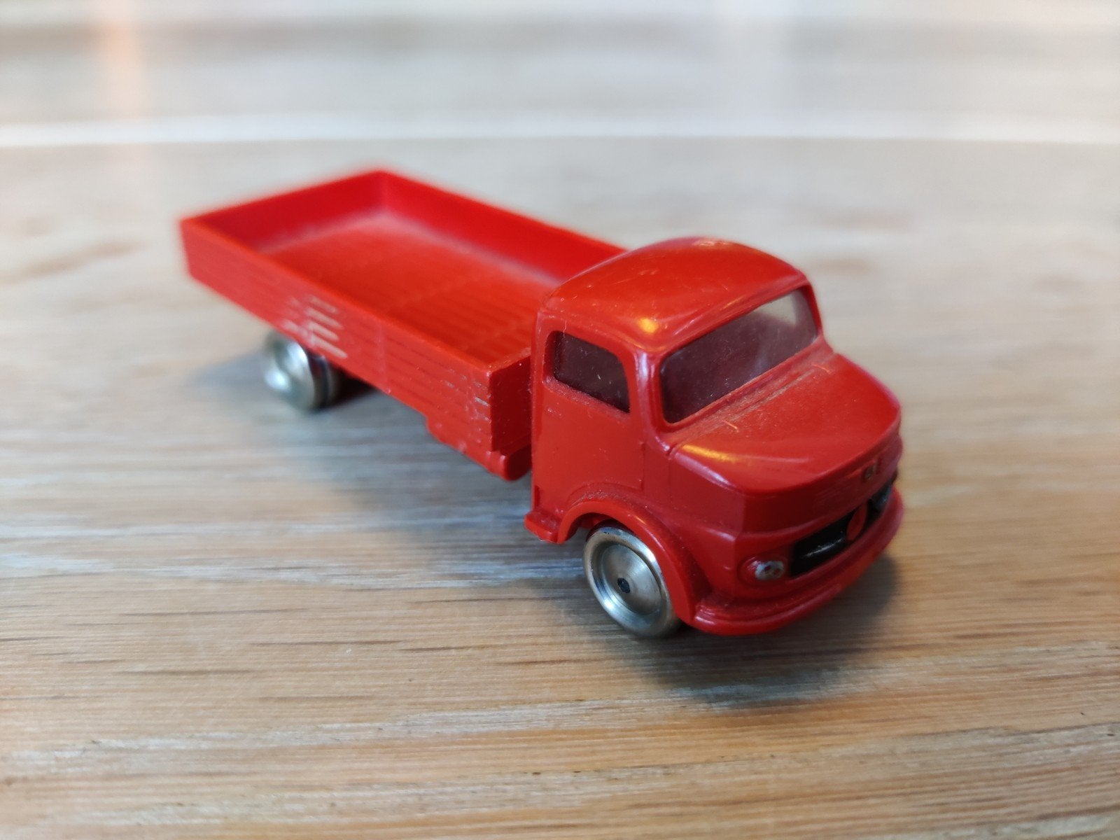 Lego Mercedes Open Bed Truck 1:87, Hobby en Vrije tijd, Modelauto's | 1:87, Ophalen of Verzenden, Gebruikt, Bus of Vrachtwagen
