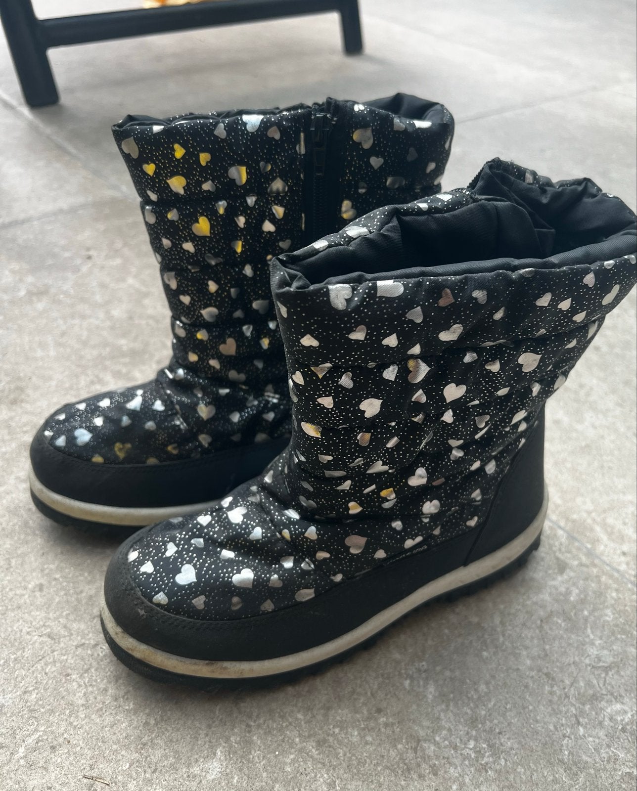 Warme snowboots met hartjespatroon maat 36, Gebruikt, Meisje, Ophalen of Verzenden, Laarzen