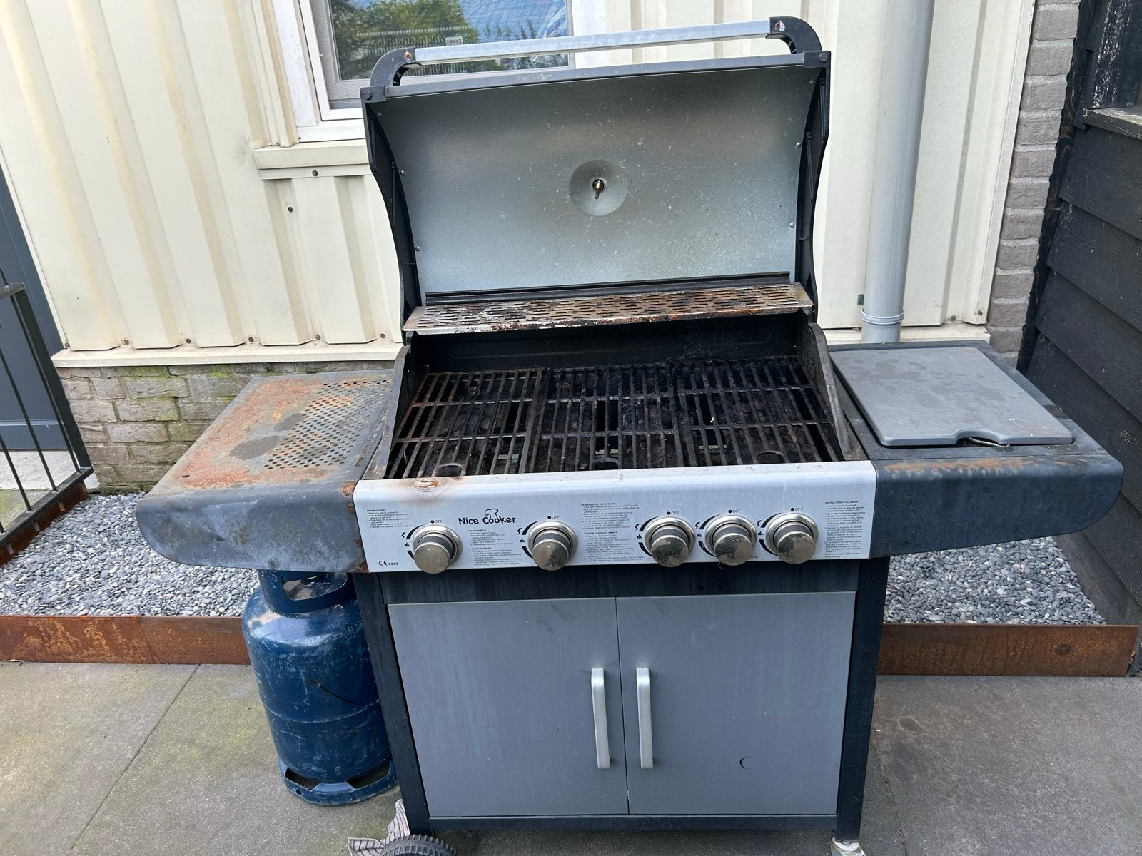 Gebruikte BBQ gasbarbecue met 4 branders, Ophalen of Verzenden, Gebruikt