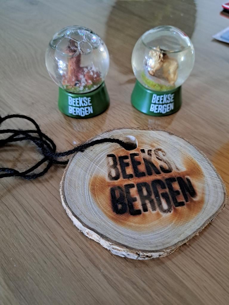 Beekse bergen souvenirs schudbol en hanger. Samen 3 euro, Ophalen of Verzenden