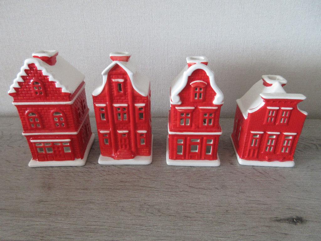 Postcodeloterij Huisjes Wie wil ze compleet maken?, Ophalen of Verzenden, Zo goed als nieuw