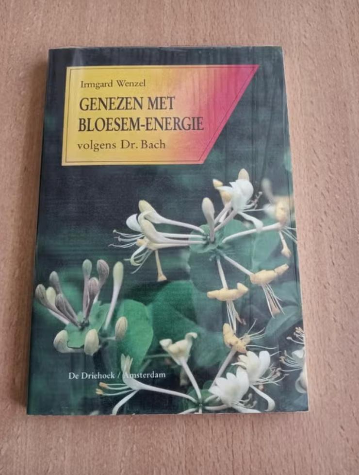 Irmgard Wenzel Genezen met bloesem-energie volgens Dr. Bach, Ophalen of Verzenden, Zo goed als nieuw