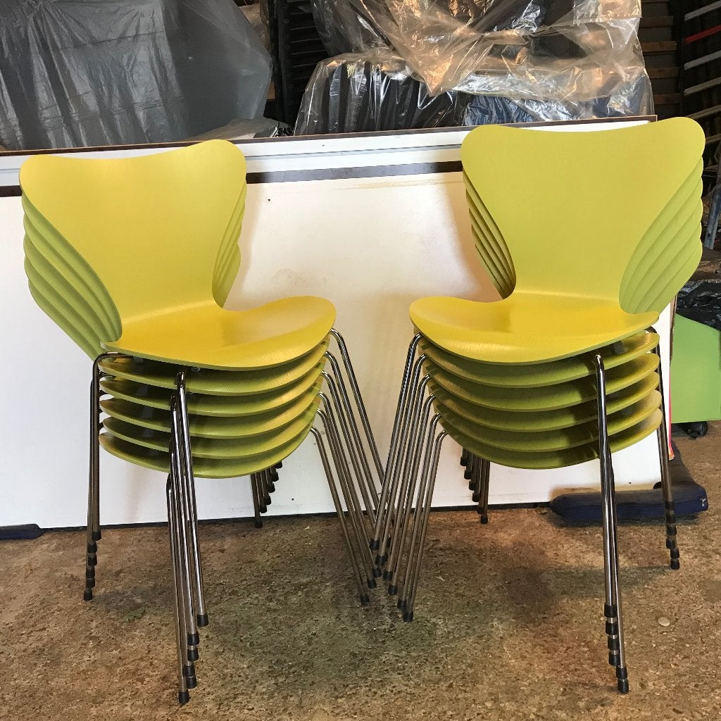 10 IZGS lime Fritz Hansen 3107 vlinder stoel stoelen, Huis en Inrichting, Stoelen, Bruin, Ophalen of Verzenden, Zo goed als nieuw