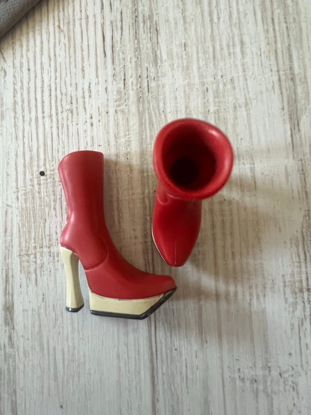 Bratz laarzen rood - Accessoire voor Bratz poppen, Verzenden, Gebruikt, Overige typen
