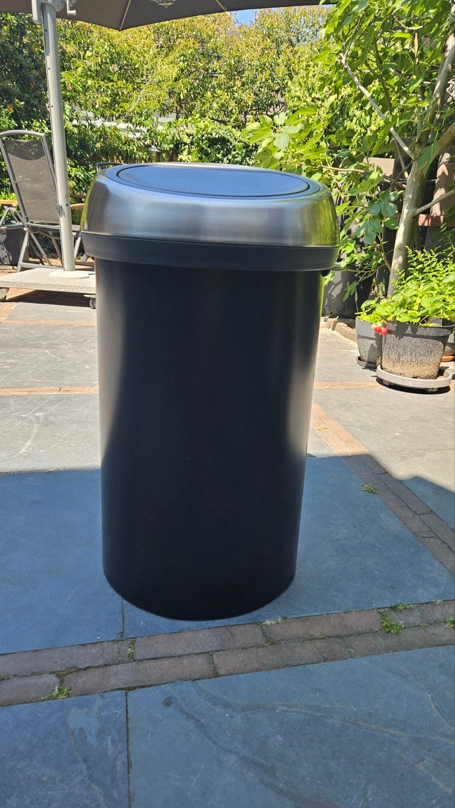 Brabantia touch bin 60L, Huis en Inrichting, Woonaccessoires | Prullenbakken, 40 liter of meer, Ophalen, Gebruikt, Rvs
