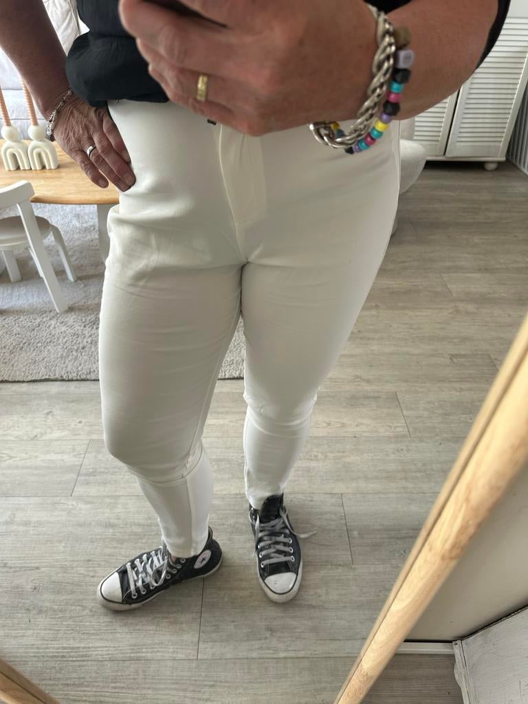 Off-white Zizo broek maat 42, Ophalen of Verzenden, Zo goed als nieuw, Maat 42/44 (L), Wit