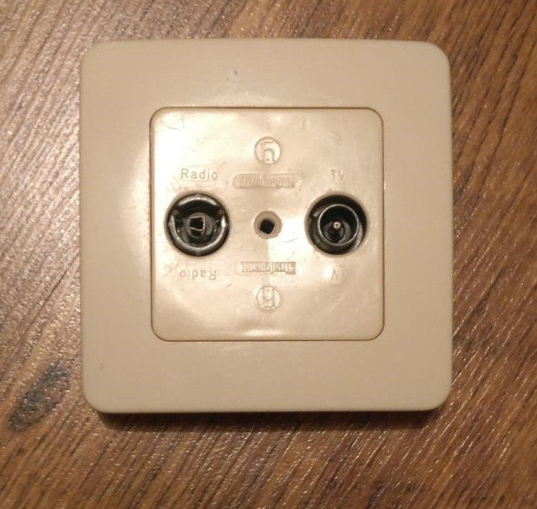 1Hirschman coax radio/tv wandcontactdoos + 1opbouw + 1inbouw, Ophalen of Verzenden, Nieuw