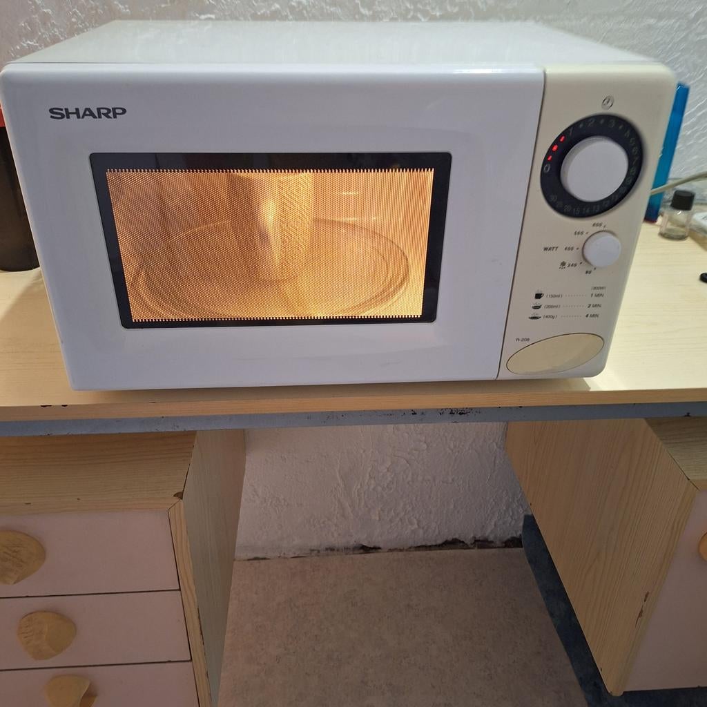 Compacte Sharp Magnetron R-20R(W) - 800W (bezorging mogelijk, Witgoed en Apparatuur, Magnetrons, Gebruikt, Minder dan 45 cm, Ophalen of Verzenden