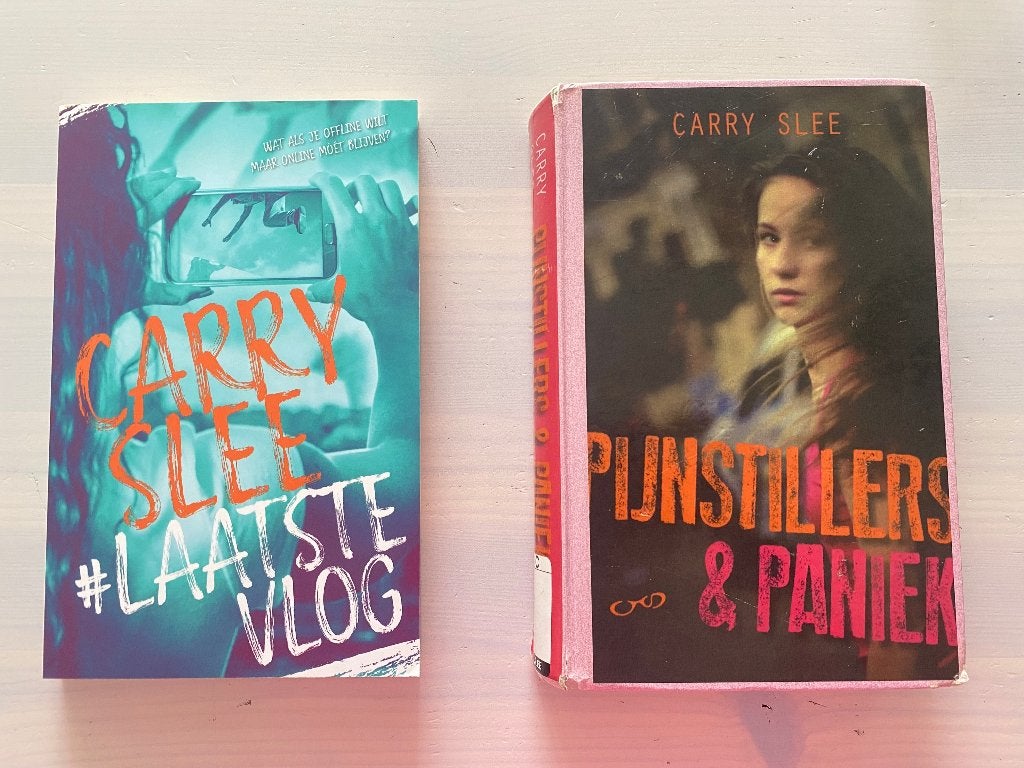 2x young adult boeken Carry Slee, inclusief 1 pocket, Carry Slee, Ophalen of Verzenden, Zo goed als nieuw, Nederland