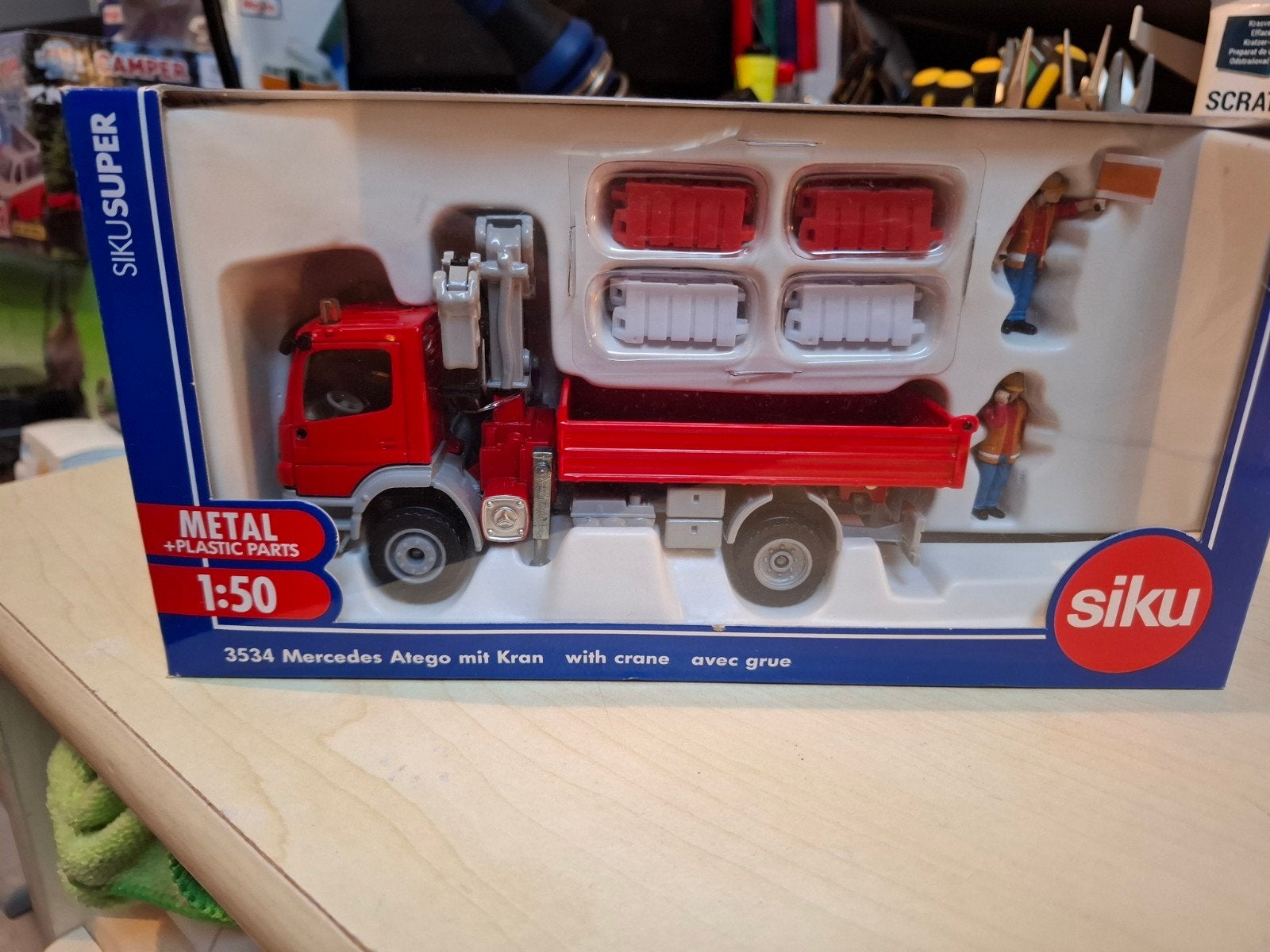 Siku Super 3534 Mercedes Atego met Kraan 1:50, Ophalen of Verzenden, Nieuw, Bus of Vrachtwagen, SIKU