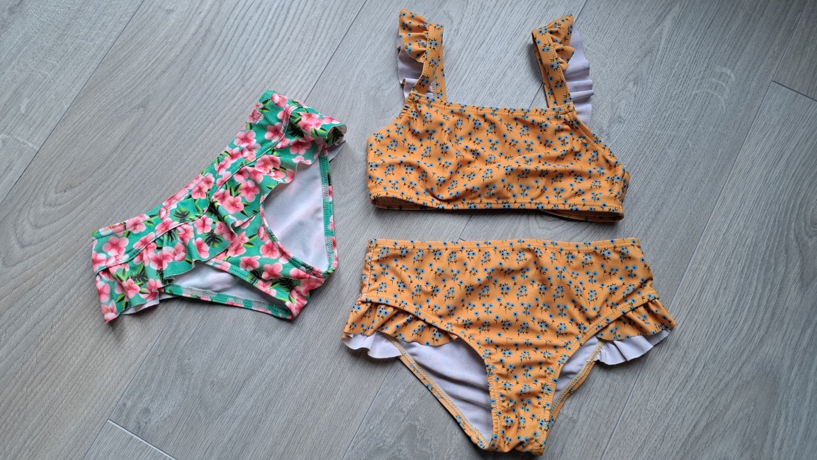 *** KOOPJE 1 Mooie Bikini en 1 Tankini maatje 98/104, Ophalen, Zo goed als nieuw, Meisje, Bikiniset