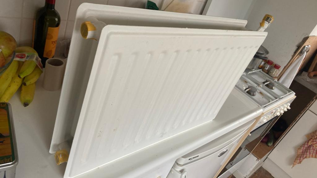 Radiator t21 - Compacte radiator 65x40cm, Doe-het-zelf en Verbouw, Verwarming en Radiatoren, Ophalen, 30 tot 80 cm, Radiator, 60 tot 150 cm