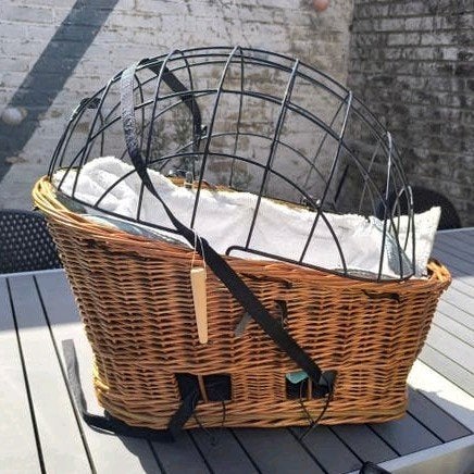 Hondenfietsmand Basil Pasja met draadkoepel, Fietsen en Brommers, Fietsaccessoires | Fietsmanden, Ophalen, Zo goed als nieuw