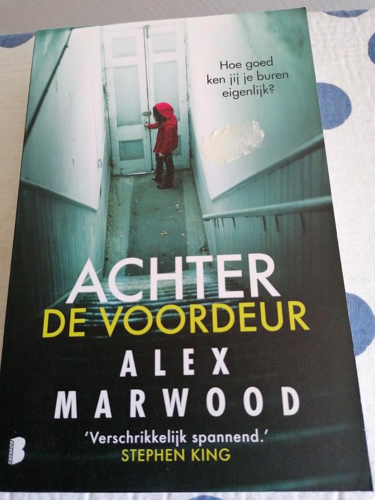Alex Marwood - Achter de voordeur, Ophalen of Verzenden, Gelezen, Alex Marwood